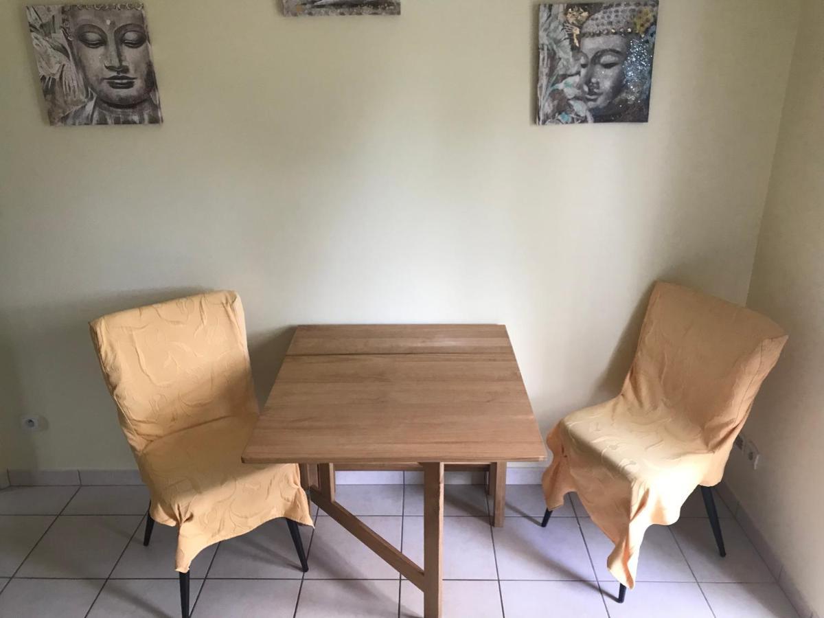 Chambre Du Merle Illats Bagian luar foto